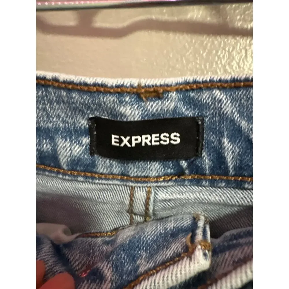 Express High Rise Straight Ankle Jeans Size 8R Distressed Light Wash Raw Hem - Picture 3 of 5